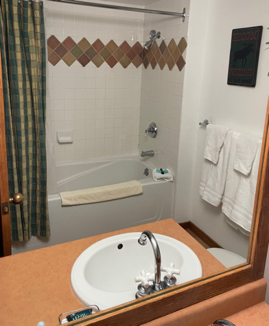 1BR BATH 3 2